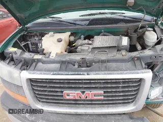 2003 GMC Savana Commercial C6Y with VIN 1GDFG15TX31195422, listed as a IAAI auction lot 41695121 with 214,454 mi miles. Bid and sale history available at carsss.com. Image 10.