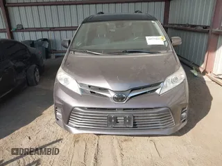 2019 Toyota Sienna XLE Auto Access Seat with VIN 5TDYZ3DC1KS986993, listed as a IAAI auction lot 40575042 with 73,581 mi miles. Bid and sale history available at carsss.com. Image 12.