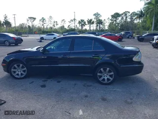 2008 Mercedes-Benz E-Class Luxury 3.5L with VIN WDBUF87X68B307818, listed as a IAAI auction lot 41881520 with 197,934 mi miles. Bid and sale history available at carsss.com. Image 14.