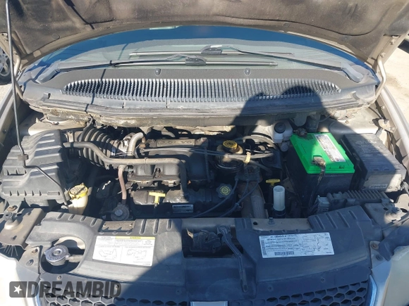 2002 Dodge Grand Caravan with VIN 2B8GT54L82R541812, listed as a IAAI auction lot 42028066 with 207,472 mi miles and . Bid and sale history available at DreamBid. Image 10.