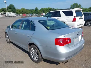 2007 Volkswagen Jetta Wolfsburg Edition with VIN 3VWEF71K87M198635, listed as a IAAI auction lot 42628986 with 180,029 mi miles and . Bid and sale history available at DreamBid. Image 3.