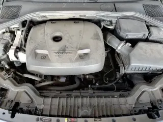 2018 Volvo S60 Inscription z VIN LYV402TK5JB167307, wystawiony jako Copart lot #53399735 z przebiegiem 60 749 mil mil oraz Szkoda całkowita • Salvage title. Historia ofert i sprzedaży dostępna na DreamBid. Obrazek 14.