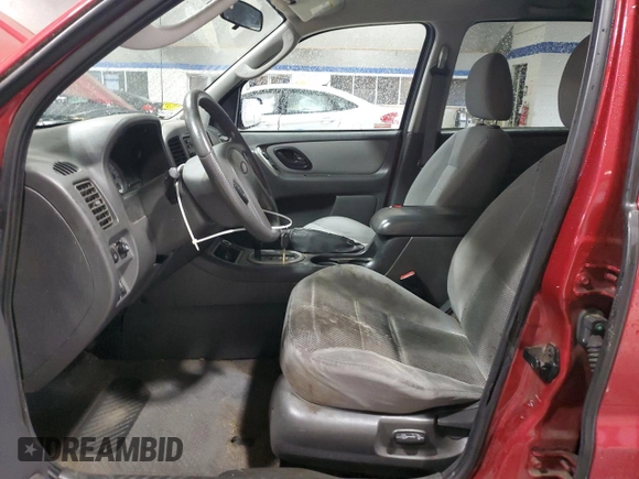 2005 Ford Escape XLT with VIN 1FMYU93115KA57475, listed as a Copart auction lot 51504325 with 165,235 mi miles and Salvage Title. Bid and sale history available at carsss.com. Image 7.