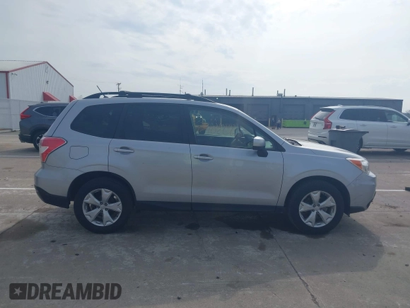 2014 Subaru Forester 2.5i Premium with VIN JF2SJAEC0EH516268, listed as a IAAI auction lot 42102665 with 162,561 mi miles. Bid and sale history available at carsss.com. Image 13.