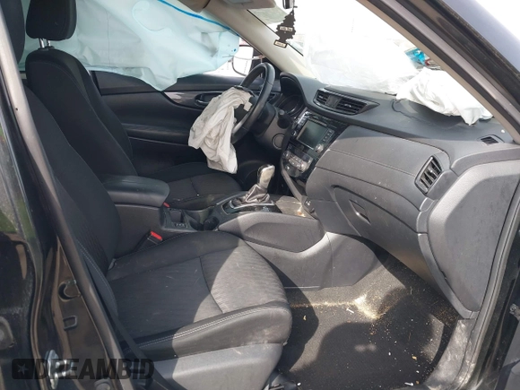 2018 Nissan Rogue SV with VIN KNMAT2MT3JP586116, listed as a IAAI auction lot 41853736 with 147,258 mi miles and . Bid and sale history available at carsss.com. Image 5.