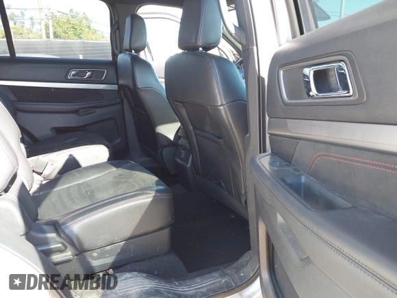 2018 Ford Explorer XLT with VIN 1FM5K8D85JGC40261, listed as a IAAI auction lot 40551477 with 70,177 mi miles and . Bid and sale history available at DreamBid. Image 8.
