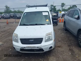 2013 Ford Transit Connect XLT z VIN NM0LS7BN5DT151894, wystawiony jako IAAI lot #42490789 z przebiegiem 151 510 mil mil oraz . Historia ofert i sprzedaży dostępna na DreamBid. Obrazek 12.