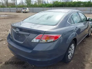 2011 Mazda Mazda6 i Sport with VIN 1YVHZ8BH4B5M19236, listed as a IAAI auction lot 42091308 with 137,042 mi miles. Bid and sale history available at carsss.com. Image 4.