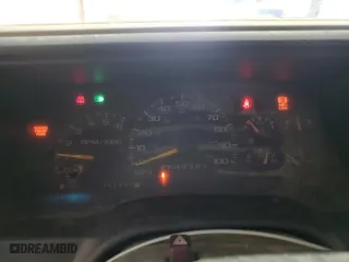 1998 Chevrolet Tahoe with VIN 1GNEK13R0WJ302401, listed as a Copart auction lot 47196925 with 202,595 mi miles and Salvage Title. Bid and sale history available at carsss.com. Image 9.