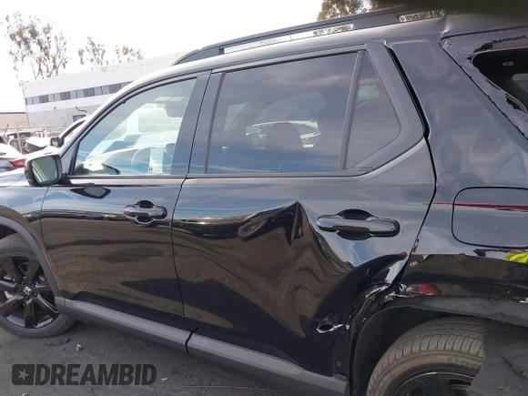 2025 Honda Pilot Black Edition with VIN 5FNYG1H99SB017956, listed as a IAAI auction lot 41401879 with 5,385 mi miles. Bid and sale history available at carsss.com. Image 14.