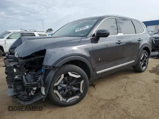2025 Kia Telluride S z VIN 5XYP64GCXSG592508, wystawiony jako Copart lot #54025925 z przebiegiem 4 500 mil mil oraz Czysty tytuł • Clean title. Historia ofert i sprzedaży dostępna na DreamBid. Obrazek 1.