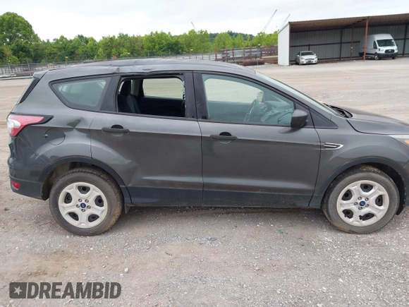 2018 Ford Escape S с VIN 1FMCU0F79JUA99011, выставлен на аукционе IAAI как лот 42504915 с пробегом 65 552 миль миль и . История ставок и продаж доступна на DreamBid. Изображение 13.