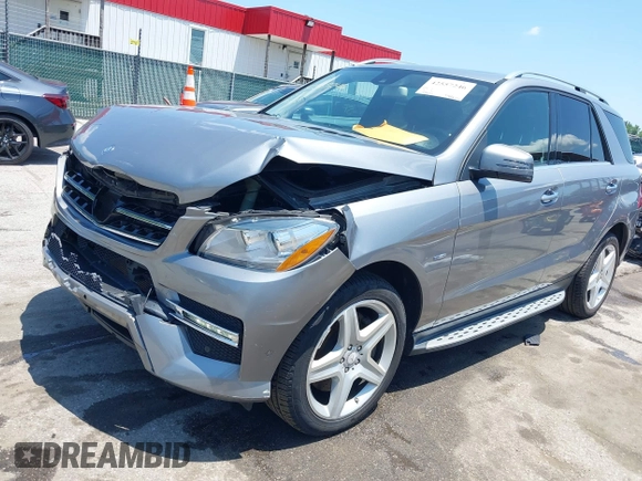 2012 Mercedes-Benz M 550 with VIN 4JGDA7DB3CA013323, listed as a IAAI auction lot 42557246 with 98,170 mi miles and . Bid and sale history available at DreamBid. Image 19.