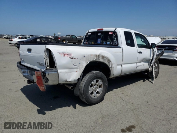 2005 Toyota Tacoma PreRunner z VIN 5TETU62N35Z035331, wystawiony jako Copart lot #55349105 z przebiegiem 615 793 mil mil oraz Szkoda całkowita • Salvage title. Historia ofert i sprzedaży dostępna na DreamBid. Obrazek 3.