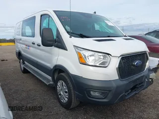 2021 Ford Transit Cargo с VIN 1FTBR1Y81MKA25014, выставлен на аукционе IAAI как лот 41594717 с пробегом 49 983 миль миль и . История ставок и продаж доступна на DreamBid. Изображение 1.