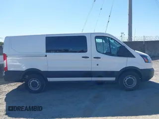 2019 Ford Transit z VIN 1FTYR1YM4KKA83624, wystawiony jako IAAI lot #42651250 z przebiegiem 118 838 mil mil oraz . Historia ofert i sprzedaży dostępna na DreamBid. Obrazek 13.