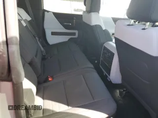 2024 GMC Hummer EV 2X with VIN 1GKB0NDE8RU110722, listed as a Copart auction lot 74670304 with 257 mi miles and Non Repairable. Bid and sale history available at carsss.com. Image 11.