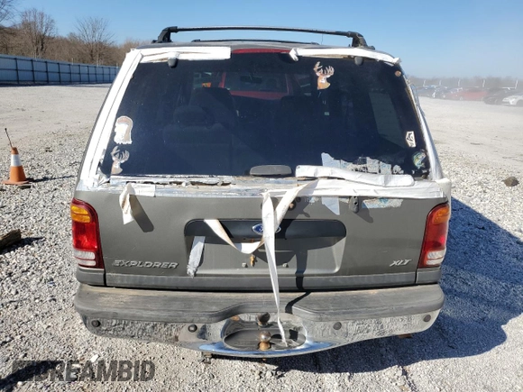 2001 Ford Explorer XLT with VIN 1FMZU83P61ZA38750, listed as a Copart auction lot 48524285 with 245,305 mi miles and Clean title. Bid and sale history available at DreamBid. Image 6.