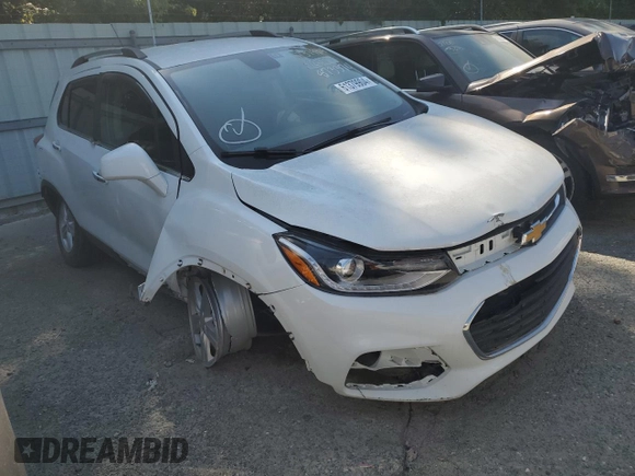 2019 Chevrolet Trax LT with VIN KL7CJLSB0KB873374, listed as a Copart auction lot 61379904 with 29,852 mi miles and Salvage Title. Bid and sale history available at carsss.com. Image 4.