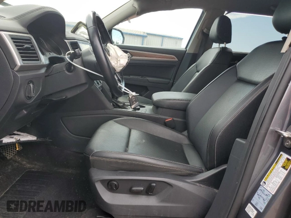 2021 Volkswagen Atlas SE with VIN 1V2LP2CA2MC535889, listed as a Copart auction lot 54493305 with 95,530 mi miles and Salvage title. Bid and sale history available at DreamBid. Image 7.