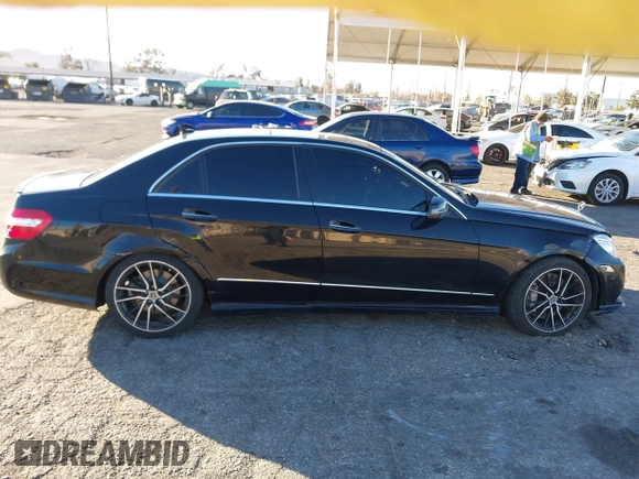 2013 Mercedes-Benz E 550 Sport z VIN WDDHF9BBXDA716236, wystawiony jako IAAI lot #41411124 z przebiegiem 159 401 mil mil oraz . Historia ofert i sprzedaży dostępna na DreamBid. Obrazek 14.