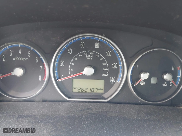 2009 Hyundai Santa Fe SE with VIN 5NMSH13E09H311908, listed as a IAAI auction lot 42098472 with 262,187 mi miles. Bid and sale history available at carsss.com. Image 7.