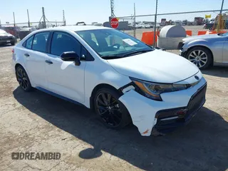 2021 Toyota Corolla SE with VIN 5YFS4MCE4MP075548, listed as a IAAI auction lot 41648015 with 28,840 mi miles. Bid and sale history available at carsss.com. Image 1.