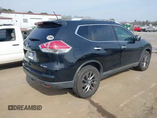 2016 Nissan Rogue SV z VIN KNMAT2MV1GP731809, wystawiony jako IAAI lot #41802574 z przebiegiem 109 578 mil mil oraz . Historia ofert i sprzedaży dostępna na DreamBid. Obrazek 4.