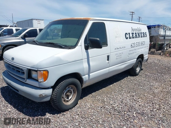 2000 Ford Econoline Cargo with VIN 1FTRE1428YHB75166, listed as a IAAI auction lot 42169852 with 297,756 mi miles. Bid and sale history available at carsss.com. Image 2.