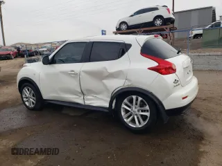 2014 Nissan Juke S with VIN JN8AF5MV8ET356745, listed as a Copart auction lot 84500944 with 33,749 mi miles and Salvage Title. Bid and sale history available at carsss.com. Image 2.