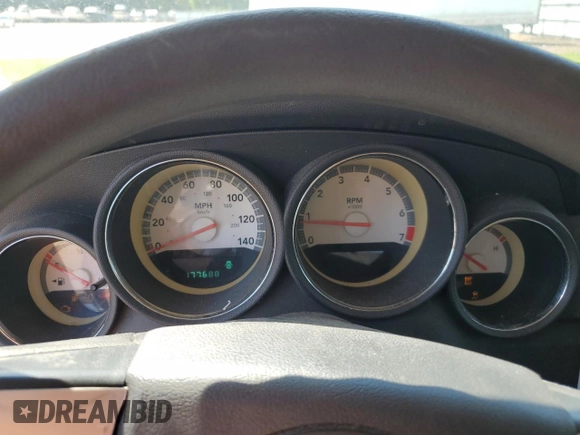 2008 Dodge Charger z VIN 2B3LA43G08H293952, wystawiony jako Copart lot #66748544 z przebiegiem 177 688 mil mil oraz Szkoda całkowita • Salvage title. Historia ofert i sprzedaży dostępna na DreamBid. Obrazek 9.