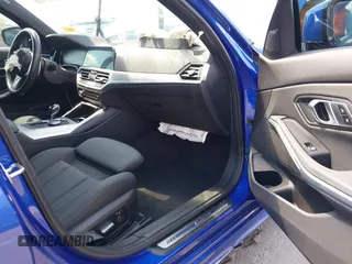 2020 BMW 3 Series 330i с VIN 3MW5R1J07L8B39937, выставлен на аукционе IAAI как лот 42407215 с пробегом 54 611 миль миль и . История ставок и продаж доступна на DreamBid. Изображение 5.