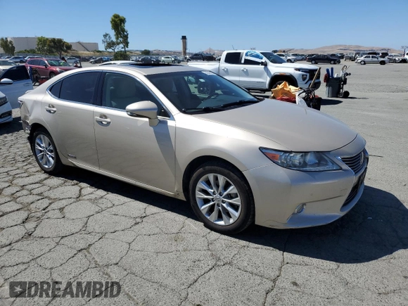 2013 Lexus ES 300h with VIN JTHBW1GG1D2011128, listed as a Copart auction lot 58246565 with 128,242 mi miles and Salvage title. Bid and sale history available at DreamBid. Image 4.