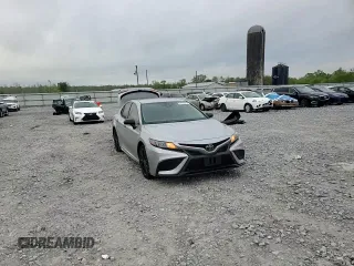2022 Toyota Camry SE with VIN 4T1T11AK1NU047209, listed as a Copart auction lot 51492045 with 52,963 mi miles and Salvage Title. Bid and sale history available at DreamBid. Image 10.