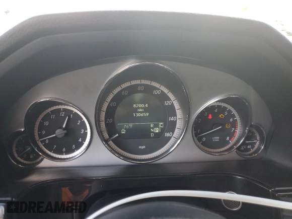 2010 Mercedes-Benz E 350 Luxury with VIN WDDHF5GB7AA185929, listed as a Copart auction lot 56546695 with 130,659 mi miles and Clean title. Bid and sale history available at DreamBid. Image 9.