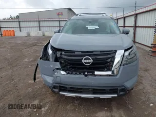 2025 Nissan Pathfinder Platinum with VIN 5N1DR3DH7SC230933, listed as a IAAI auction lot 42497899 with 769 mi miles and . Bid and sale history available at DreamBid. Image 12.