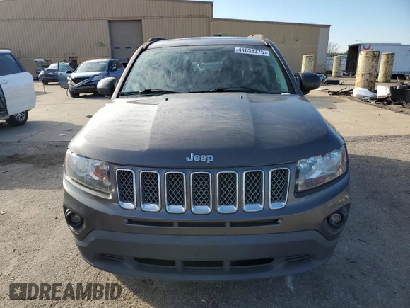 2015 Jeep Compass Latitude with VIN 1C4NJCEBXFD274712, listed as a Copart auction lot 41638375 with 142,684 mi miles and Salvage Title. Bid and sale history available at carsss.com. Image 5.