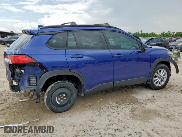 2024 Toyota Corolla Cross LE with VIN 7MUBAABG4RV092431, listed as a Copart auction lot 63900135 with 4,641 mi miles and Salvage title. Bid and sale history available at DreamBid. Image 3.