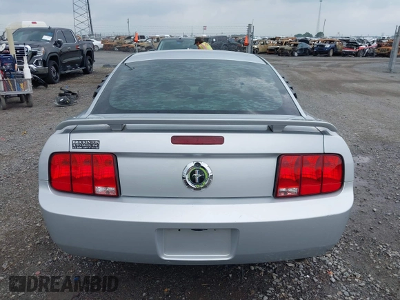 2006 Ford Mustang Standard с VIN 1ZVHT80N365131890, выставлен на аукционе IAAI как лот 42291926 с пробегом 199 403 миль миль и . История ставок и продаж доступна на DreamBid. Изображение 16.