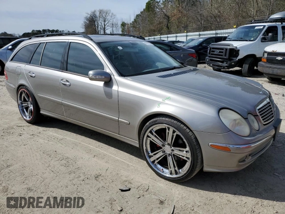 2005 Mercedes-Benz E 320 with VIN WDBUH65J15A653807, listed as a Copart auction lot 49731935 with 206,809 mi miles and Salvage Title. Bid and sale history available at DreamBid. Image 4.