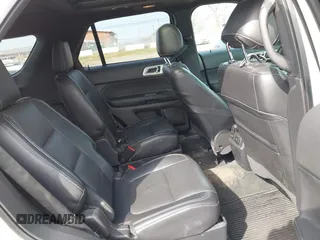 2014 Ford Explorer Sport z VIN 1FM5K8GT3EGB50077, wystawiony jako IAAI lot #41800325 z przebiegiem 147 132 mil mil oraz . Historia ofert i sprzedaży dostępna na DreamBid. Obrazek 8.