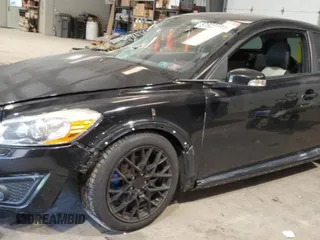 2011 Volvo C30 with VIN YV1672MK1B2190678, listed as a Copart auction lot 57623104 with 190,725 mi miles and Salvage Title. Bid and sale history available at carsss.com. Image 1.
