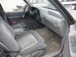1993 Ford Explorer Eddie Bauer with VIN 1FMDU34X7PUC16649, listed as a IAAI auction lot 42714313 with 70,380 mi miles and . Bid and sale history available at DreamBid. Image 5.