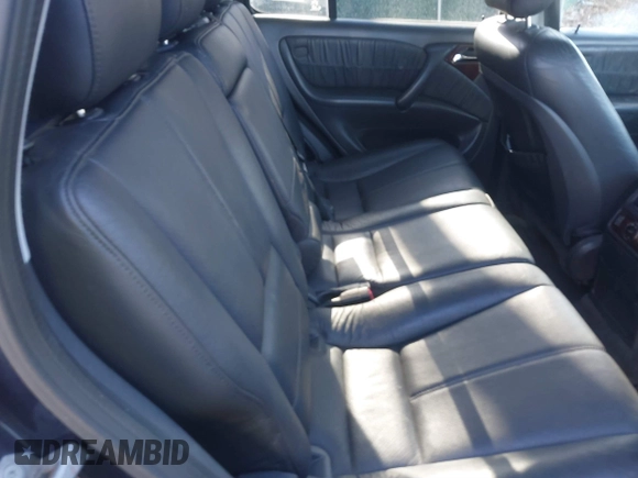 2004 Mercedes-Benz M 350 z VIN 4JGAB57E74A468252, wystawiony jako IAAI lot #41706046 z przebiegiem 126 119 mil mil oraz . Historia ofert i sprzedaży dostępna na DreamBid. Obrazek 8.
