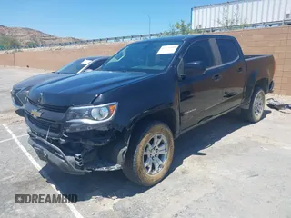 2019 Chevrolet Colorado 2WD LT z VIN 1GCGSCEA0K1105615, wystawiony jako IAAI lot #42279569 z przebiegiem 178 329 mil mil oraz . Historia ofert i sprzedaży dostępna na DreamBid. Obrazek 17.