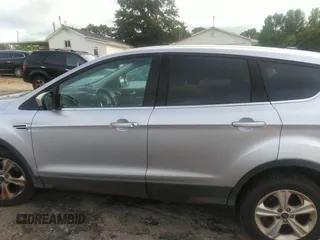 2016 Ford Escape SE z VIN 1FMCU9GX3GUC71786, wystawiony jako IAAI lot #42392157 z przebiegiem 168 578 mil mil oraz . Historia ofert i sprzedaży dostępna na DreamBid. Obrazek 14.