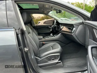 2021 Audi Q8 Premium Plus z VIN WA1EVAF17MD034670, wystawiony jako Copart lot #56331855 z przebiegiem 79 150 mil mil oraz Tytuł czysty. Historia ofert i sprzedaży dostępna na DreamBid. Obrazek 6.