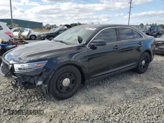 2018 Ford Police Interceptor with VIN 1FAHP2MK1JG123651, listed as a Copart auction lot 80977164 with 110,186 mi miles and Salvage title. Bid and sale history available at DreamBid. Image 1.