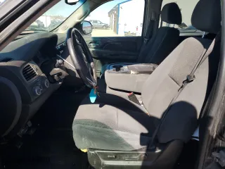 2007 Chevrolet Avalanche LTZ with VIN 3GNFK12317G263676, listed as a Copart auction lot 47012745 with 207,640 mi miles and Clean Title. Bid and sale history available at carsss.com. Image 7.