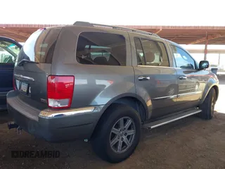 2008 Chrysler Aspen Limited z VIN 1A8HX58238F106509, wystawiony jako IAAI lot #41832209 z przebiegiem 140 335 mil mil oraz . Historia ofert i sprzedaży dostępna na DreamBid. Obrazek 4.